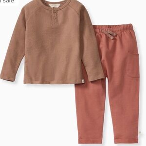 Burt’s Bees Baby Knit Set